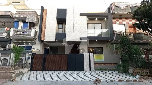 Prime Location Affordable House For Sale In G-13/2 Prime Location Affordable House For Sale In G-13/2