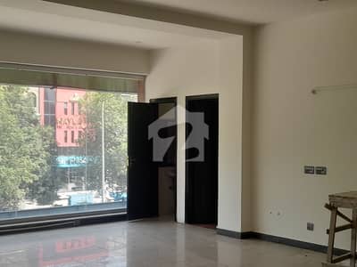 8 Marla 3rd Floor With Lift