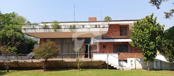 Beautiful and modern house is available for rent in F-6 Islamabad