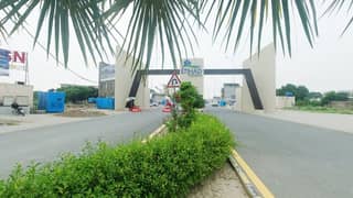 Corner 10 Marla Plot For Sale On Ideal Location