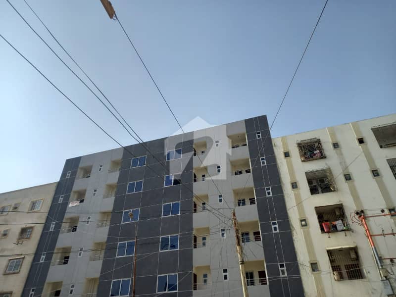 بخاری کمرشل ایریا ڈی ایچ اے فیز 6,ڈی ایچ اے ڈیفینس,کراچی میں 3 کمروں کا 8 مرلہ فلیٹ 3.65 کروڑ میں برائے فروخت۔ بخاری کمرشل ایریا ڈی ایچ اے فیز 6,ڈی ایچ اے ڈیفینس,کراچی میں 3 کمروں کا 8 مرلہ فلیٹ 3.65 کروڑ میں برائے فروخت۔
