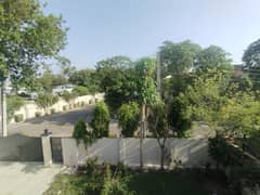 عسکری 9 عسکری,لاہور میں 4 کمروں کا 1 کنال مکان 2.0 لاکھ میں کرایہ پر دستیاب ہے۔