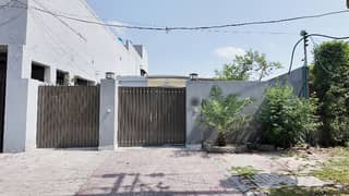 Buy your ideal Prime Location 36 Marla Building in a prime location of Main Canal Bank Road