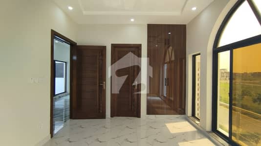 10 Marla Brand New Modern Design Lavish House For Rent In Park View City Lahore | For Discounted Price And Original Pictures Download The App "Signature Lands". 10 Marla Brand New Modern Design Lavish House For Rent In Park View City Lahore | For Discounted Price And Original Pictures Download The App "Signature Lands".