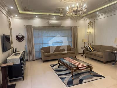ڈی ایچ اے فیز 7 - بلاک یو فیز 7,ڈیفنس (ڈی ایچ اے),لاہور میں 2 کمروں کا 1 کنال زیریں پورشن 2.0 لاکھ میں کرایہ پر دستیاب ہے۔