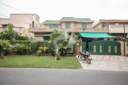 1 KANAL UPPER PORTION AVAILABLE FOR RENT IN PHASE 3