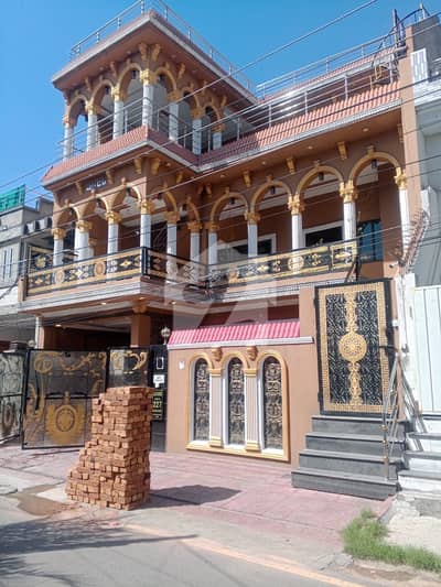 علامہ اقبال ٹاؤن ۔ گلشن بلاک علامہ اقبال ٹاؤن,لاہور میں 6 کمروں کا 10 مرلہ مکان 6.0 کروڑ میں برائے فروخت۔