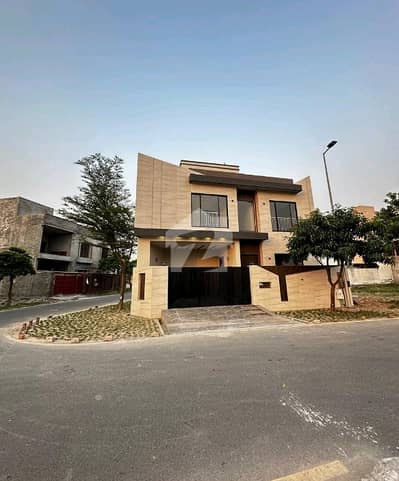 Ideal Corner 6 Marla House Has Landed On Market In Royal Palm City, Gujranwala