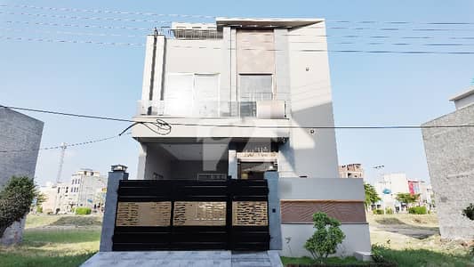 بسم اللہ ہاؤسنگ سکیم جی ٹی روڈ,لاہور میں 4 کمروں کا 5 مرلہ مکان 2.55 کروڑ میں برائے فروخت۔ بسم اللہ ہاؤسنگ سکیم جی ٹی روڈ,لاہور میں 4 کمروں کا 5 مرلہ مکان 2.55 کروڑ میں برائے فروخت۔