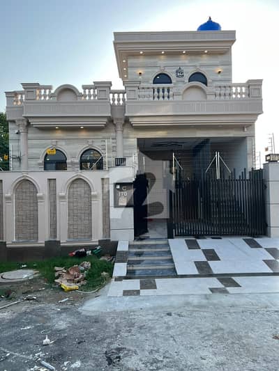5 Marla Beautiful House for Sale in Central Park, Lahore