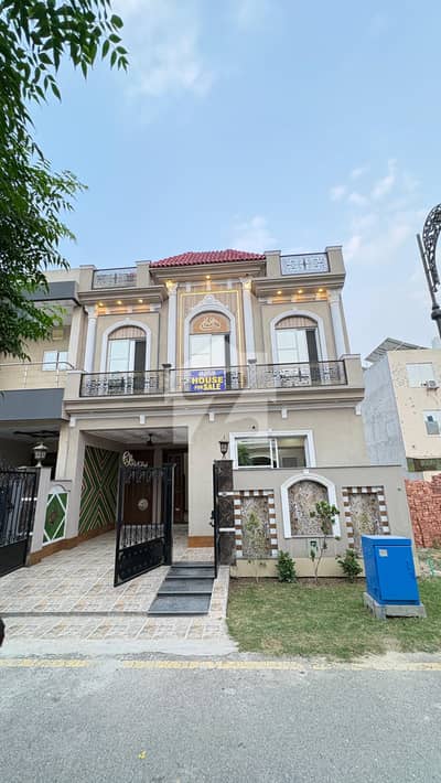 A Block 5 Marla House Available For Sale