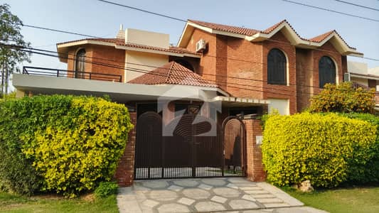 ONE KANAL BEAUTIFULL HOUSE AVALIABLE FOR RENT IN DHA PHASE 3 ONE KANAL BEAUTIFULL HOUSE AVALIABLE FOR RENT IN DHA PHASE 3