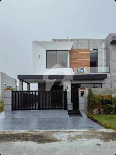 10 MARLA ELEGANT SUPER HOT LOCATED OWNER BUILD BUNGALOW WITH SERVANT QUARTER IS AVAILABLE IN THE BEST BLOCK OF DHA LAHORE. 10 MARLA ELEGANT SUPER HOT LOCATED OWNER BUILD BUNGALOW WITH SERVANT QUARTER IS AVAILABLE IN THE BEST BLOCK OF DHA LAHORE.