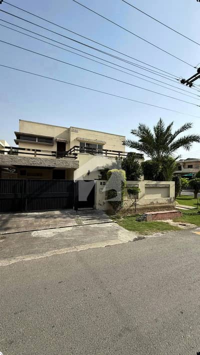 21 MARLA ELEGANT CORNER OLD BUNGALOW WITH BASEMENT AND BIG LAWN IS AVAILABLE IN THE BEST BLOCK OF DHA LAHORE. 21 MARLA ELEGANT CORNER OLD BUNGALOW WITH BASEMENT AND BIG LAWN IS AVAILABLE IN THE BEST BLOCK OF DHA LAHORE.