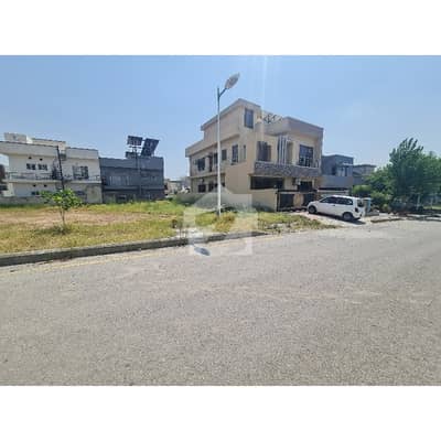 بحریہ ٹاؤن فیز 8 ۔ بلاک آئی بحریہ ٹاؤن فیز 8,بحریہ ٹاؤن راولپنڈی,راولپنڈی میں 10 مرلہ رہائشی پلاٹ 1.05 کروڑ میں برائے فروخت۔ بحریہ ٹاؤن فیز 8 ۔ بلاک آئی بحریہ ٹاؤن فیز 8,بحریہ ٹاؤن راولپنڈی,راولپنڈی میں 10 مرلہ رہائشی پلاٹ 1.05 کروڑ میں برائے فروخت۔