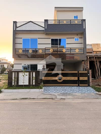 Faisal Town Phase 1 - Block A House Sized 1800 Square Feet Is Available Faisal Town Phase 1 - Block A House Sized 1800 Square Feet Is Available