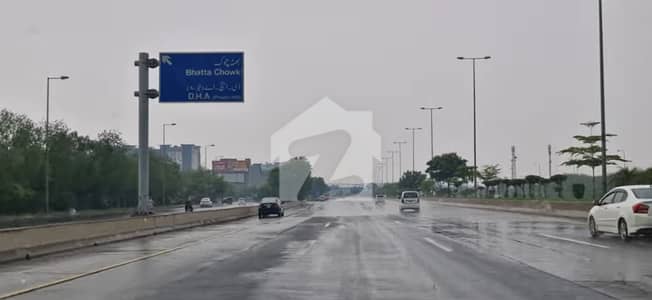 Invest Where Lahore Invests - Broadway Commercial A Block 8marla