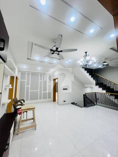10/Marla Modren Brand New Upper Portion For Rent In Bahria Town Rawalpindi.
