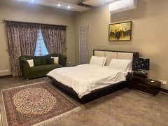 2 Kanal Fully Furnished Upper Portion Corner Facing Park