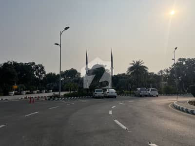 سکھ چین گارڈنز لاہور میں 15 مرلہ رہائشی پلاٹ 2.75 کروڑ میں برائے فروخت۔ سکھ چین گارڈنز لاہور میں 15 مرلہ رہائشی پلاٹ 2.75 کروڑ میں برائے فروخت۔