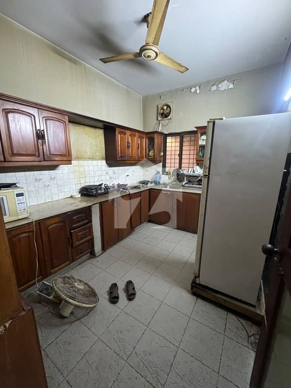 small complex ground floor seprate gate small complex ground floor seprate gate