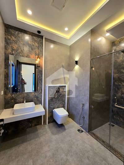 DHA Phase 5 1 Kanal Upper Portion for Sale DHA Phase 5 1 Kanal Upper Portion for Sale