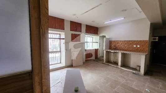 1050 Sq Ft Office Available In Well Maintained Building Of Main Shahrah E Faisal 24/7