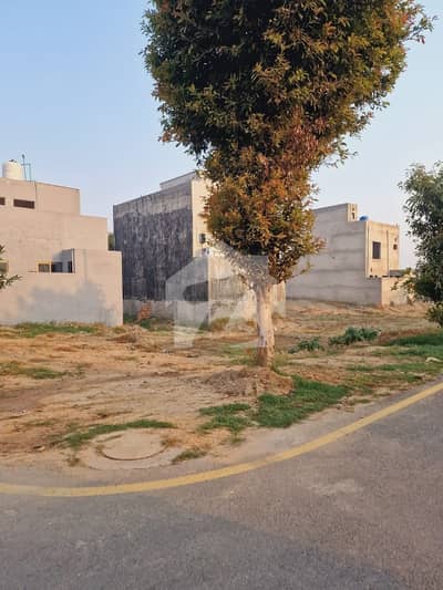 05 Marla Plot Near Main Boulevard and Park All Dues Paid Phase 2 Block A Nearby Community
