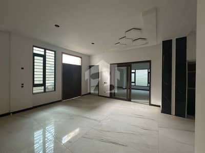 333 sq yards town house ground plus 2 (7 bed rooms) near SPAR with 2 car parking inside