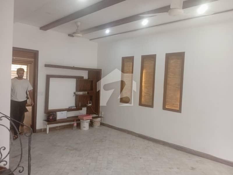 8 Marla stylish bungalow available for Rent 8 Marla stylish bungalow available for Rent