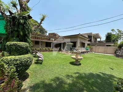 2 KANAL & 8 MARLA RARE OPPORTUNITY TO OWN A PRESTIGIOUS PROPERTY IN THE HEART OF M BLOCK GULBERG III LAHORE. 2 KANAL & 8 MARLA RARE OPPORTUNITY TO OWN A PRESTIGIOUS PROPERTY IN THE HEART OF M BLOCK GULBERG III LAHORE.