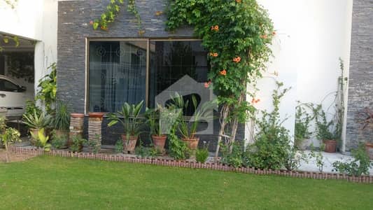 Beautiful 823 Sq Yd House Available For Sale In Prime Location Of Bahria Town Phase 2