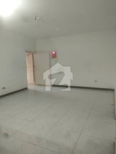 CHANCE DEAL MOST VVIP LOCATION OF GULSHAN-E-IQBAL BLOCK 6 CHANCE DEAL MOST VVIP LOCATION OF GULSHAN-E-IQBAL BLOCK 6