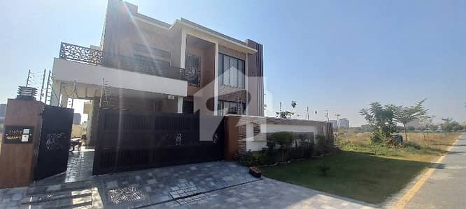 Main Brother's Offer 1Kanal Full House For Rent Modern 5Bed Room Attached Bath TV Lounge Kitchen Drawing Room Dining Room Store Huge Lown 2Servent Quarter Main Brother's Offer 1Kanal Full House For Rent Modern 5Bed Room Attached Bath TV Lounge Kitchen Drawing Room Dining Room Store Huge Lown 2Servent Quarter