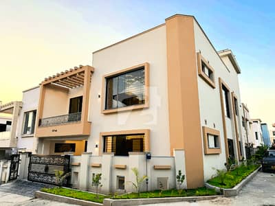 Corner 10 Marla Designer For Sale House In Phase 8