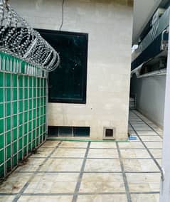 Prime location seprate gate 1 kanal upper portion for rent very neat and clean