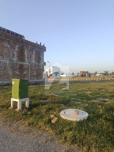 f block 2nd to corner plot for sale f block 2nd to corner plot for sale