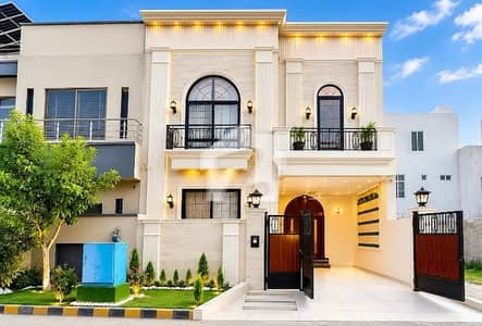 Phase 1 Block DD 5 Marla At 50ft Road Italian Villa For Sale
