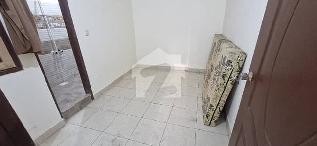 Apartment Available For Rent