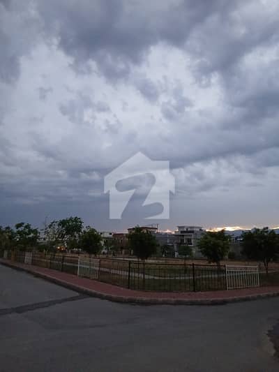 10 Marla plot super hot location in bahria enclave sactor c2 10 Marla plot super hot location in bahria enclave sactor c2