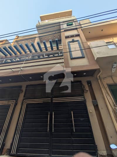 مرغزار آفیسرز کالونی لاہور میں 5 کمروں کا 3 مرلہ مکان 1.65 کروڑ میں برائے فروخت۔