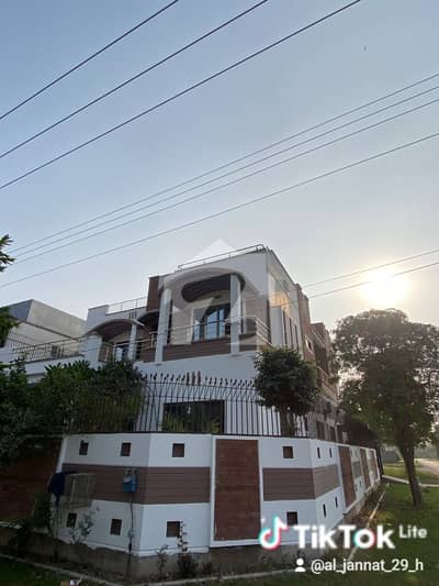 15-Marla Brand New House Available For Rent