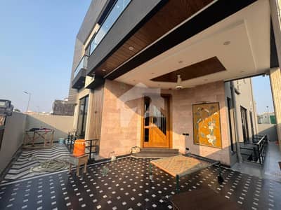 One Kanal Slightly Used Modren Upper Portion Available For Rent In DHA Phase 5 One Kanal Slightly Used Modren Upper Portion Available For Rent In DHA Phase 5