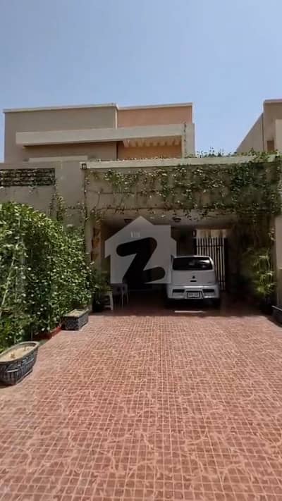 Super Quaid Villa available for sale