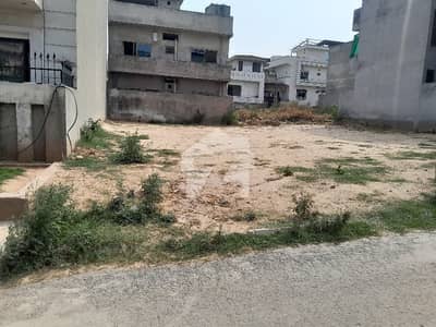 8 Marla Lop Clear Plot For Sale St 59