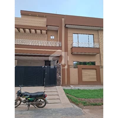 9 Marla Brand New House For Sale In Nasheman-E-Iqbal Phase 2