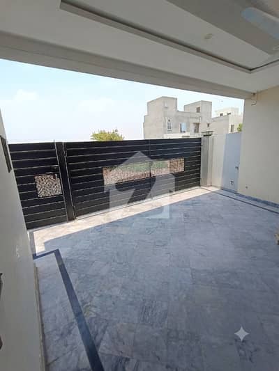 9 marla house for sale phase 2 new lahore city canal bank road lahore