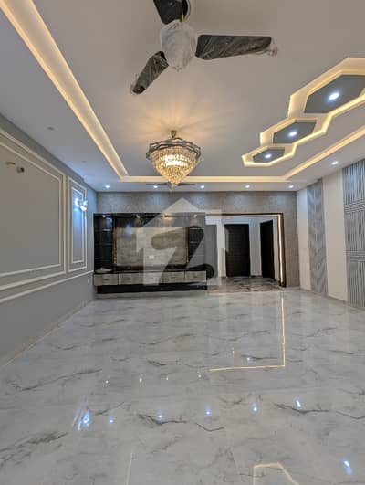 1 Kanal House For Sale In NFC Phase 1