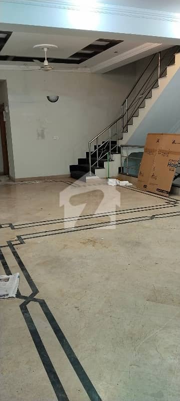 آئی ۔ 8/3 آئی ۔ 8,اسلام آباد میں 3 کمروں کا 14 مرلہ بالائی پورشن 1.65 لاکھ میں کرایہ پر دستیاب ہے۔ آئی ۔ 8/3 آئی ۔ 8,اسلام آباد میں 3 کمروں کا 14 مرلہ بالائی پورشن 1.65 لاکھ میں کرایہ پر دستیاب ہے۔