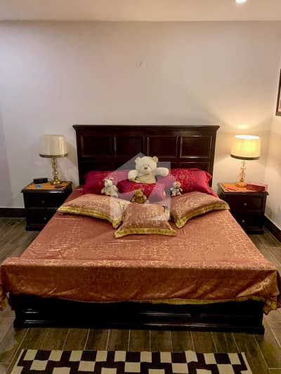 Hyde Park Luxurious 3 Beds Apartment Attached Bath Semi Furnished 24/7 Security Gulberg 3
